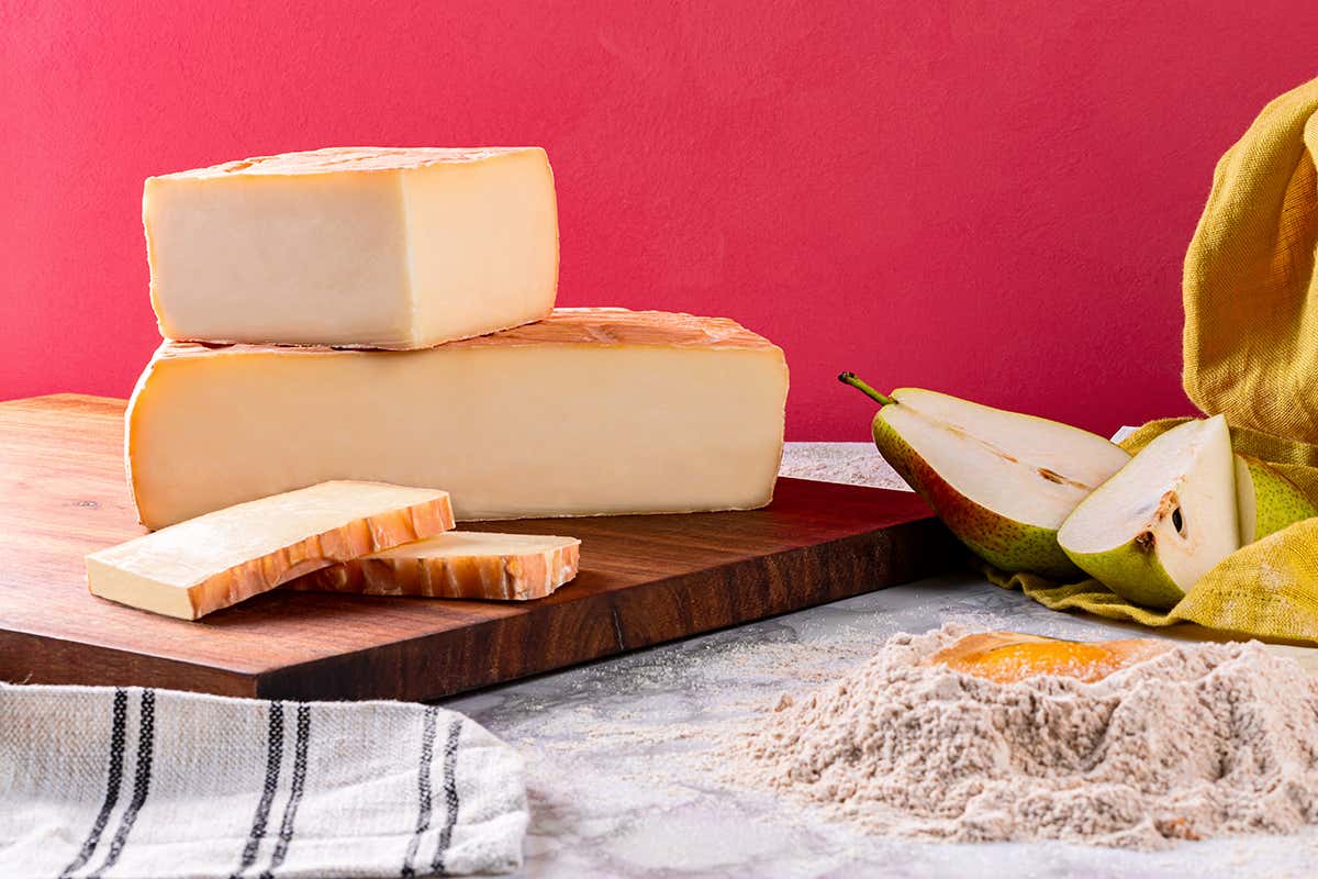 Taleggio DOP, un'antica ricetta che tramanda una bontà morbida e avvolgente